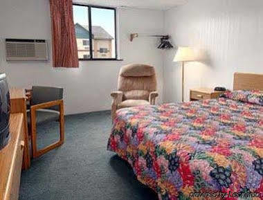 Super 8 By Wyndham Glendive Hotel ภายนอก รูปภาพ