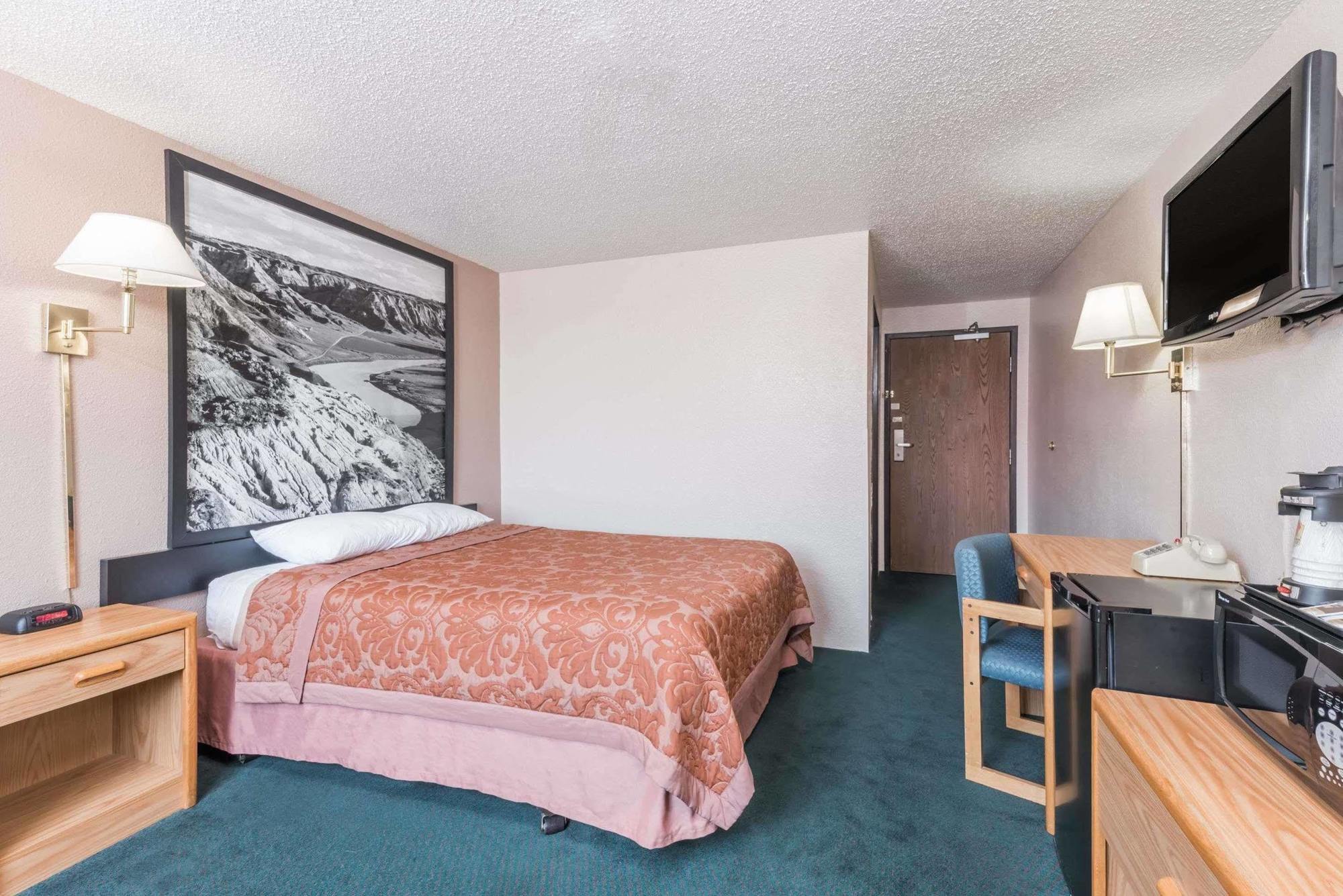 Super 8 By Wyndham Glendive Hotel ภายนอก รูปภาพ
